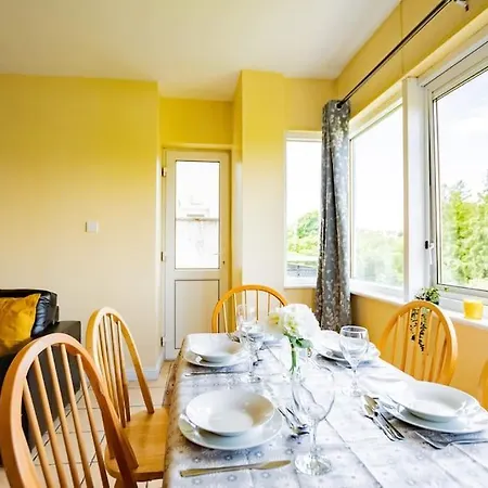 Appartement 55 - Spacious Three Bed With Parking Galway